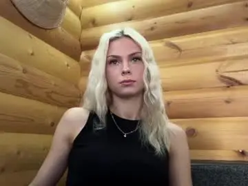 Chaturbate Sex Cam of emmalinebareford