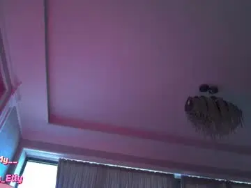 Chaturbate Live Sex Cam of sirena_princess