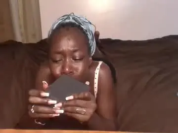 Chaturbate Live Porn of hot_petite1