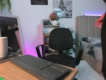 Chaturbate Sex Cam of mila_shay