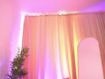 Chaturbate Live Sex of kira_krush