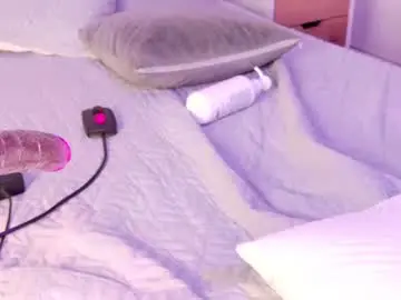 Chaturbate Free Porn Cam of missjuliaa_