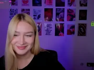 Chaturbate Sex Cam of aria_glow