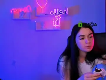 Chaturbate Watch Live Sex Cams of aria_glow