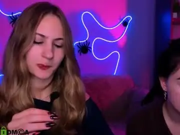 Chaturbate Live Sex Cam of aria_glow
