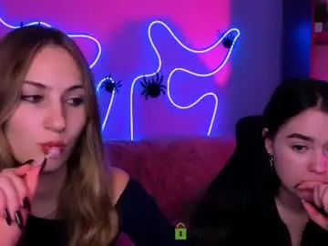 Chaturbate Watch Live Sex Cams of aria_glow
