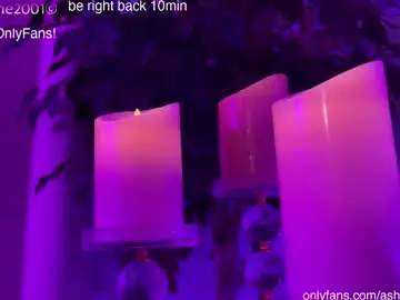 Chaturbate Live Sex Cam of ashleykane2001
