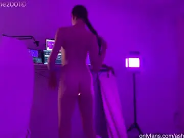 Chaturbate Adult Webcams of ashleykane2001