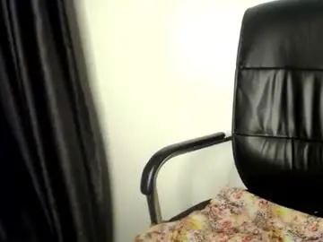 Chaturbate Sex Chat of ebony_petitegirl