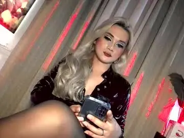 Chaturbate Free Live Porn of kylie_iyutera