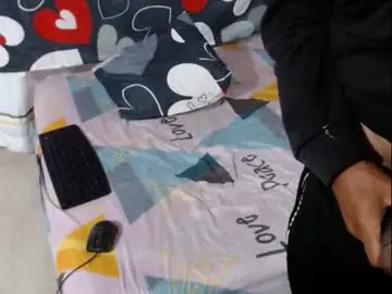 Chaturbate Adult Video Chat of roberthycami2123