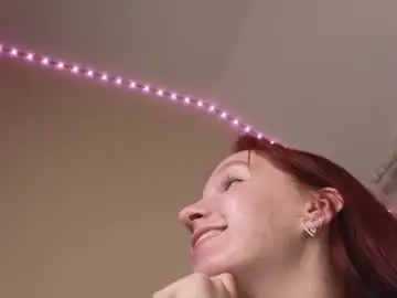 Chaturbate Adult Webcams of ellywilsons