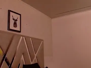 Chaturbate Free Live Porn of queenjenn__