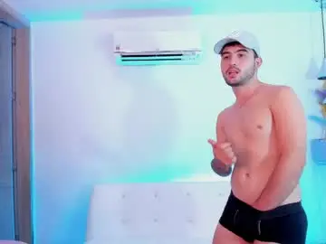 Chaturbate Live Sex of space_boys18