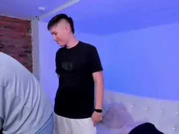 Chaturbate Free Porn Cam of space_boys18
