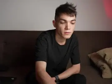 Chaturbate Watch Live Sex Cams of mattyaiden