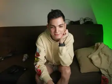 Chaturbate Adult Video Chat of mattyaiden