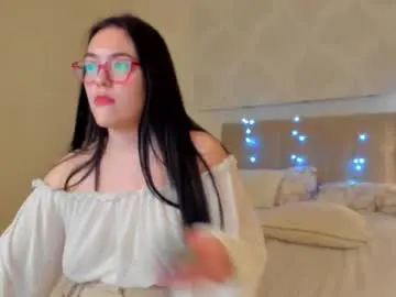 Chaturbate Live Sex Cam of mersedes_rosso