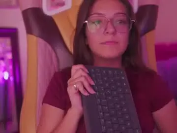 Chaturbate Live Sex Cam of milly_kenner