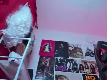 Chaturbate Best live sex cam show of mistresscrowley_999