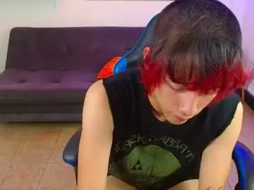 Chaturbate Live Sex Cam of adriaan_18