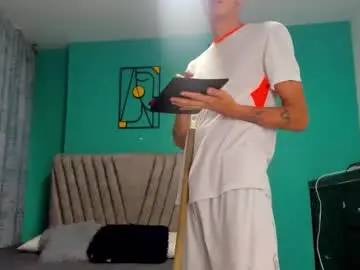 Chaturbate Live Sex Cam of maikol_ortizz