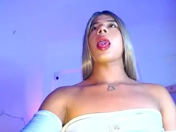 Chaturbate Watch Live Sex Cams of naomi_shayk