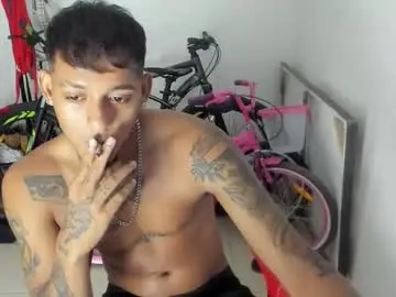 Chaturbate Live Sex Cam of slim_master12