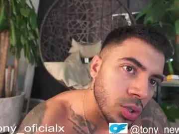Chaturbate Free Porn Cam of tony_newmen