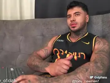 Chaturbate Nude Webcam of tony_newmen