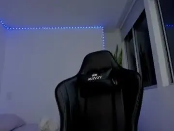 Chaturbate Live Sex Cam of xavier_colleman