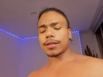 Chaturbate Sex Cam of xavier_colleman