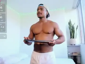 Chaturbate Best live sex cam show of xavier_colleman