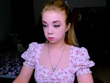 Chaturbate Live Sex Cam of blinkofeyess