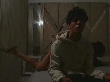 Chaturbate Live Sex Cam of hotcouple_222