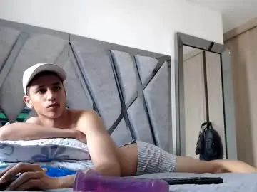 Chaturbate Best live sex cam show of nick_hot2