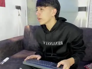 Chaturbate Free Porn Cam of sebas_pretty7