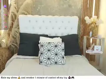 Chaturbate Free Porn Cam of bonn_glow