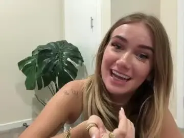 Chaturbate Nude Webcam of clairebabyy1