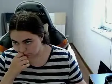 Chaturbate Watch Live Sex Cams of ellies_8
