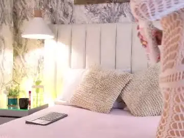Chaturbate Live Sex Cam of karinaprincess_