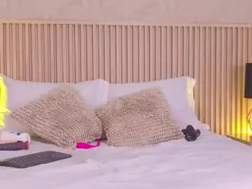 Chaturbate Live Sex Cam of karinaprincess_