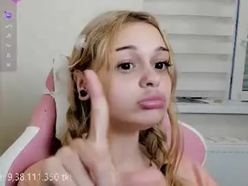 Chaturbate Sex Cam of melonipinkbb