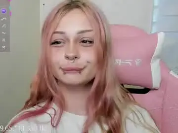 Chaturbate Sex Cam of melonipinkbb