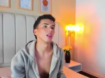 Chaturbate Free Porn Cam of seantroyy