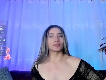 Chaturbate Live Sex Cam of brihanna19