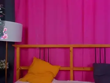 Chaturbate Live Sex Cam of hannaandrew