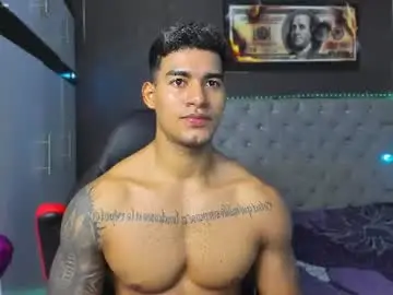 Chaturbate Live Sex Cam of luigi_hot_