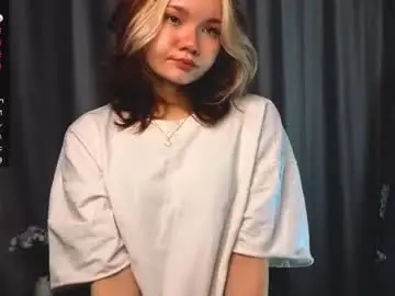 Chaturbate Live Sex Cam of mariamcreedon