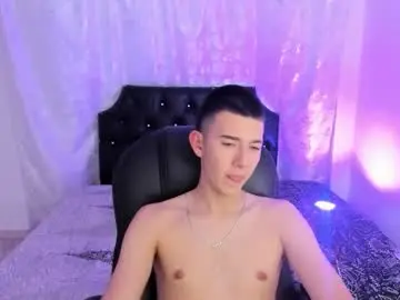 Chaturbate Sex Cam of aleckk_boy